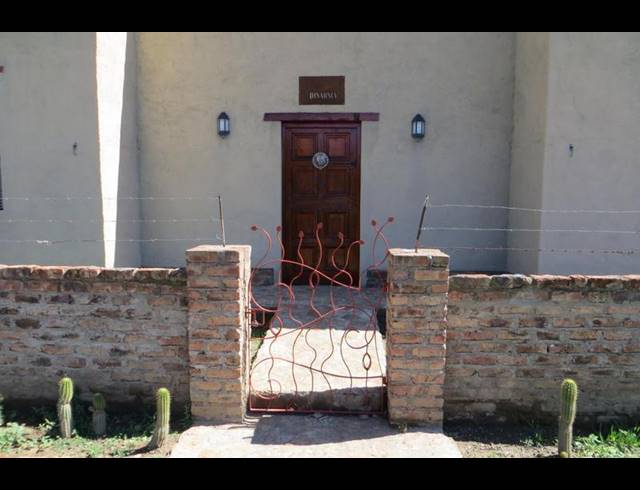 2 BEDROOM HOUSE FOR SALE IN NIEU BETHESDA